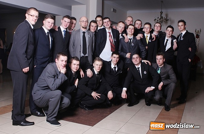 Zdjęcie w galerii na portalu naszwodzislaw.com: Studniówka wodzisławskiego technikum wiadomości z regionu