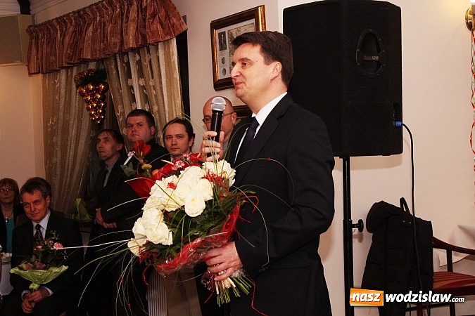 Zdjęcie w galerii na portalu naszwodzislaw.com: Studniówka wodzisławskiego technikum wiadomości z regionu