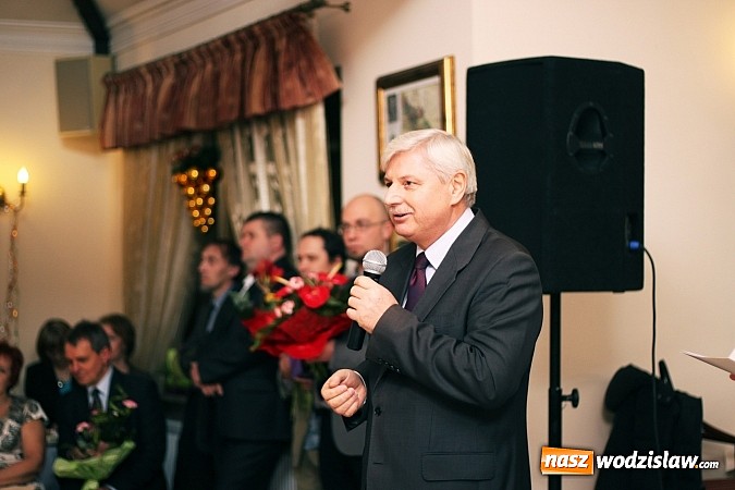 Zdjęcie w galerii na portalu naszwodzislaw.com: Studniówka wodzisławskiego technikum wiadomości z regionu