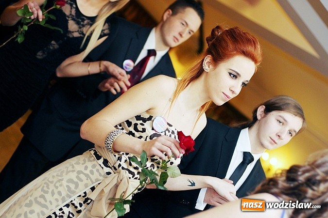 Zdjęcie w galerii na portalu naszwodzislaw.com: Studniówka wodzisławskiego technikum wiadomości z regionu