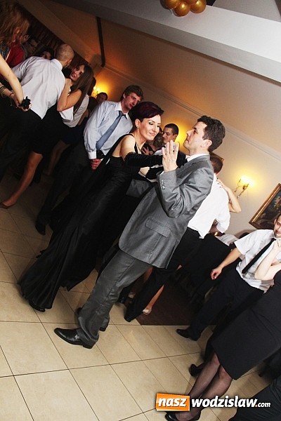 Zdjęcie w galerii na portalu naszwodzislaw.com: Studniówka wodzisławskiego technikum wiadomości z regionu