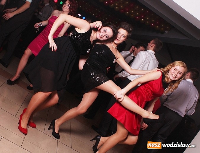 Zdjęcie w galerii na portalu naszwodzislaw.com: Studniówka wodzisławskiego technikum wiadomości z regionu