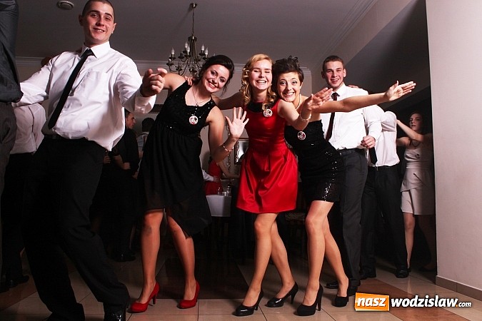 Zdjęcie w galerii na portalu naszwodzislaw.com: Studniówka wodzisławskiego technikum wiadomości z regionu