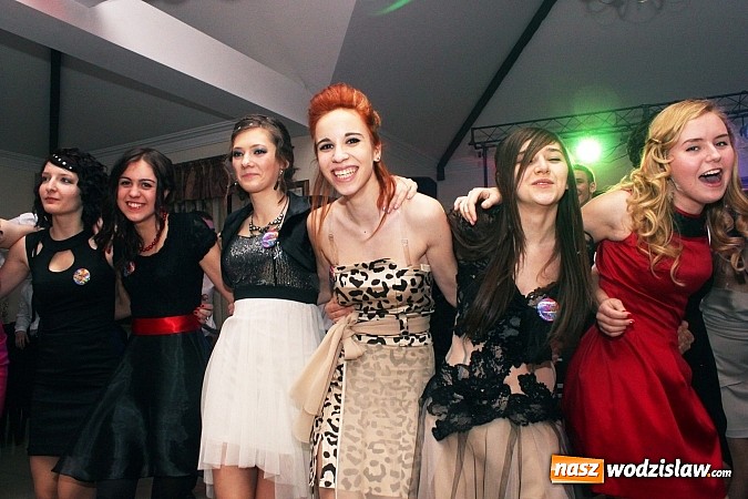 Zdjęcie w galerii na portalu naszwodzislaw.com: Studniówka wodzisławskiego technikum wiadomości z regionu