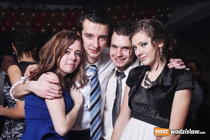 Zdjęcie w galerii na portalu naszwodzislaw.com: Studniówka wodzisławskiego technikum wiadomości z regionu