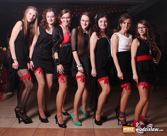 Zdjęcie w galerii na portalu naszwodzislaw.com: Studniówka wodzisławskiego technikum wiadomości z regionu