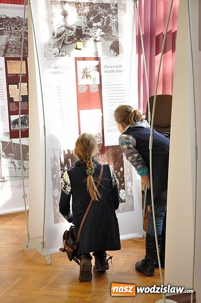 Zdjęcie w galerii na portalu naszwodzislaw.com: Wystawa Anne Frank wiadomości z regionu