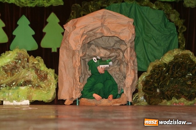 Zdjęcie w galerii na portalu naszwodzislaw.com: Niesamowite przedstawienie w WCK wiadomości z regionu