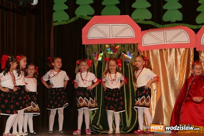 Zdjęcie w galerii na portalu naszwodzislaw.com: Niesamowite przedstawienie w WCK wiadomości z regionu