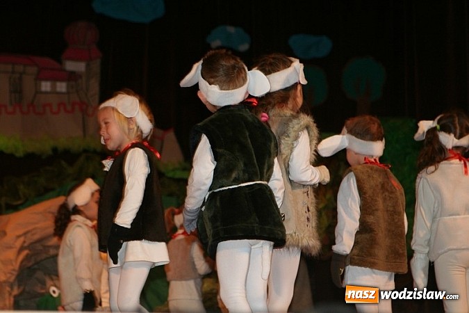 Zdjęcie w galerii na portalu naszwodzislaw.com: Niesamowite przedstawienie w WCK wiadomości z regionu