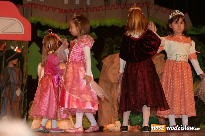 Zdjęcie w galerii na portalu naszwodzislaw.com: Niesamowite przedstawienie w WCK wiadomości z regionu