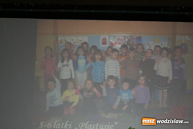 Zdjęcie w galerii na portalu naszwodzislaw.com: Niesamowite przedstawienie w WCK wiadomości z regionu