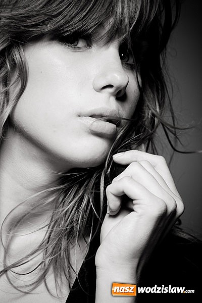 Zdjęcie w galerii na portalu naszwodzislaw.com: Pragnienie oglądania piękna  wiadomości z regionu