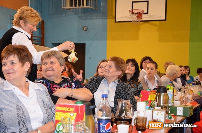 Zdjęcie w galerii na portalu naszwodzislaw.com: Dzień kobiet w rytmie jeziora łabędziego i koko koko wiadomości z regionu