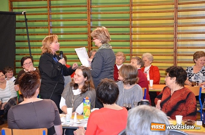 Zdjęcie w galerii na portalu naszwodzislaw.com: Dzień kobiet w rytmie jeziora łabędziego i koko koko wiadomości z regionu