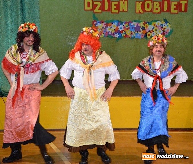 Zdjęcie w galerii na portalu naszwodzislaw.com: Dzień kobiet w rytmie jeziora łabędziego i koko koko wiadomości z regionu