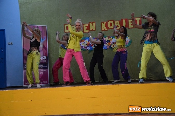 Zdjęcie w galerii na portalu naszwodzislaw.com: Dzień kobiet w rytmie jeziora łabędziego i koko koko wiadomości z regionu