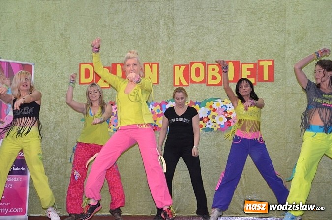 Zdjęcie w galerii na portalu naszwodzislaw.com: Dzień kobiet w rytmie jeziora łabędziego i koko koko wiadomości z regionu