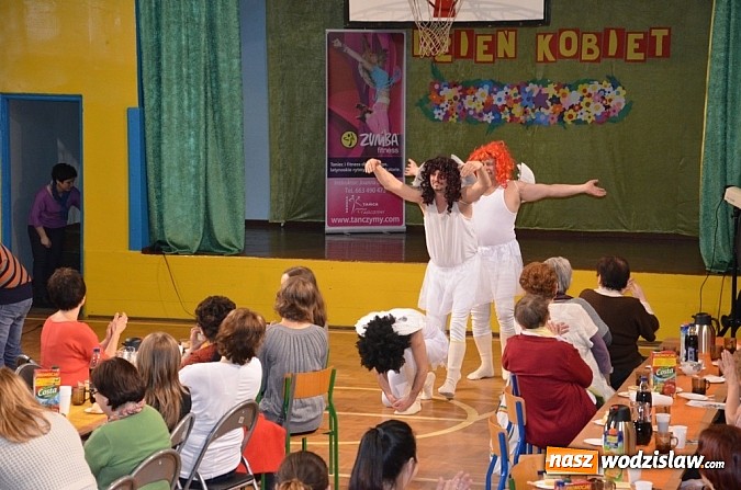 Zdjęcie w galerii na portalu naszwodzislaw.com: Dzień kobiet w rytmie jeziora łabędziego i koko koko wiadomości z regionu