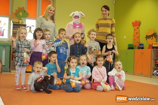 Zdjęcie w galerii na portalu naszwodzislaw.com: Wielkanocny zajączek w Przedszkolu wiadomości z regionu