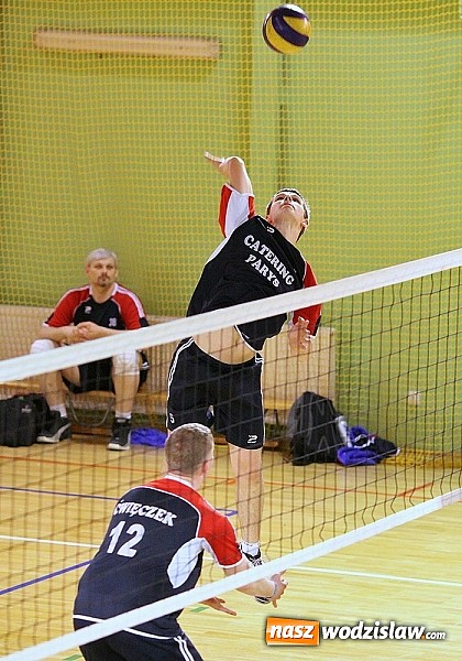 Zdjęcie w galerii na portalu naszwodzislaw.com: Zacięta walka w Kuźni wiadomości z regionu