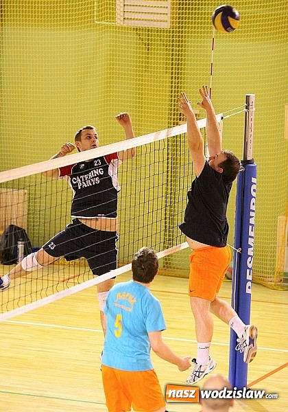 Zdjęcie w galerii na portalu naszwodzislaw.com: Zacięta walka w Kuźni wiadomości z regionu