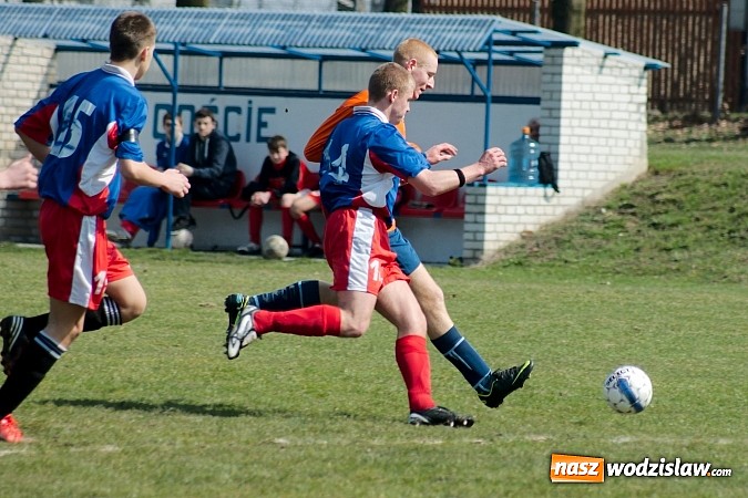 Zdjęcie w galerii na portalu naszwodzislaw.com: Strzał życia Dawida Monety pozbawił Przyszłość punktów wiadomości z regionu