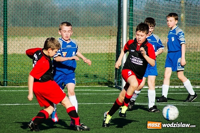 Zdjęcie w galerii na portalu naszwodzislaw.com: Młode Wilki z Tworkowa nie dały szans Jedłownikowi wiadomości z regionu