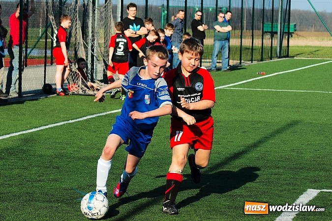 Zdjęcie w galerii na portalu naszwodzislaw.com: Młode Wilki z Tworkowa nie dały szans Jedłownikowi wiadomości z regionu