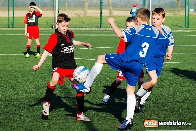 Zdjęcie w galerii na portalu naszwodzislaw.com: Młode Wilki z Tworkowa nie dały szans Jedłownikowi wiadomości z regionu