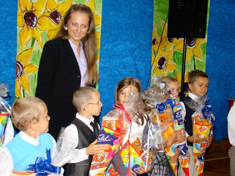 Zdjęcie w galerii na portalu naszwodzislaw.com: Sześciolatki z osiedla XXX-lecia wiadomości z regionu