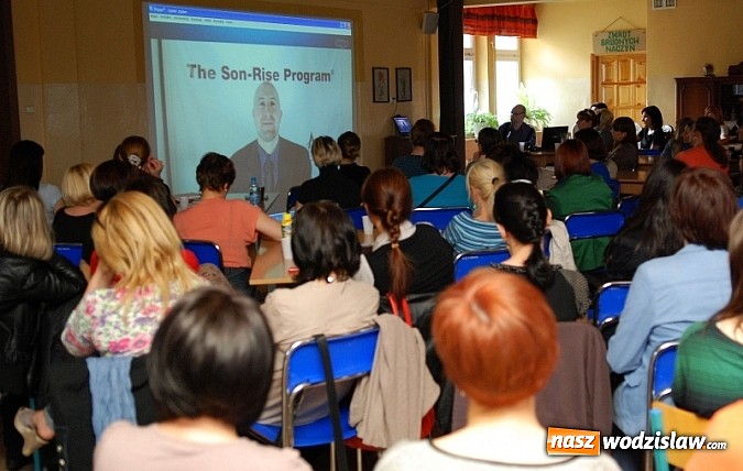 Zdjęcie w galerii na portalu naszwodzislaw.com: W Wodzisławiu Śl. rozmawiano o autyzmie wiadomości z regionu