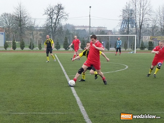 Zdjęcie w galerii na portalu naszwodzislaw.com: Charytatywny Turniej Piłki Nożnej o Puchar Starosty Powiatu Wodzisławskiego wiadomości z regionu