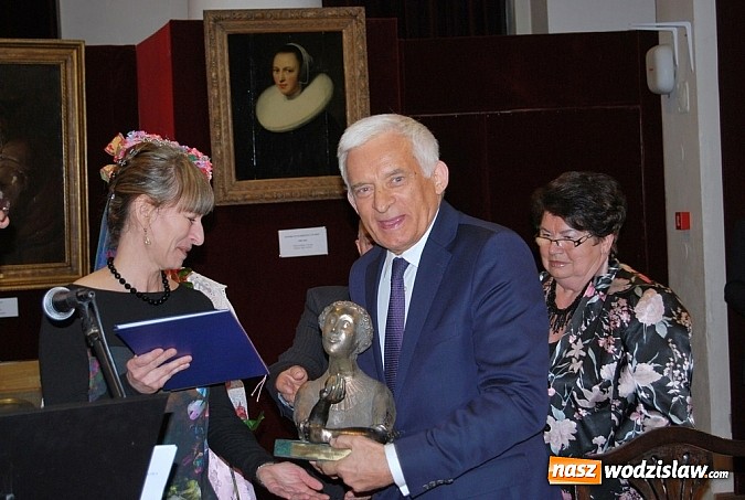 Zdjęcie w galerii na portalu naszwodzislaw.com: Święto Ślązaków w Warszawie z naszym folklorem i kołoczem wiadomości z regionu