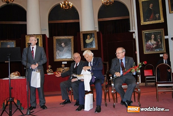 Zdjęcie w galerii na portalu naszwodzislaw.com: Święto Ślązaków w Warszawie z naszym folklorem i kołoczem wiadomości z regionu