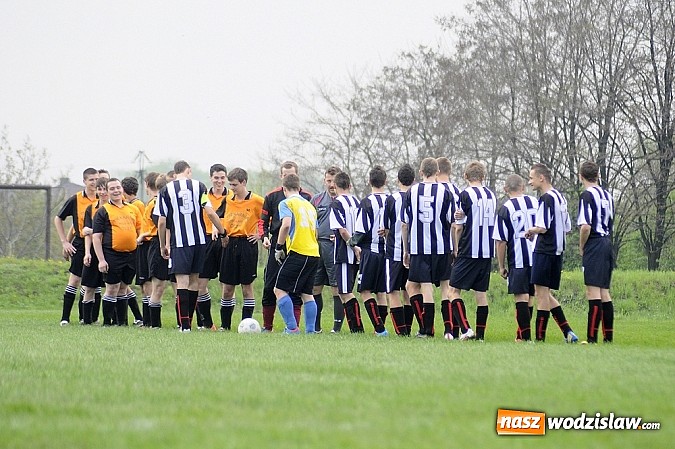 Zdjęcie w galerii na portalu naszwodzislaw.com: Szuścik i Dostoł rozgromili Krzyżkowice wiadomości z regionu