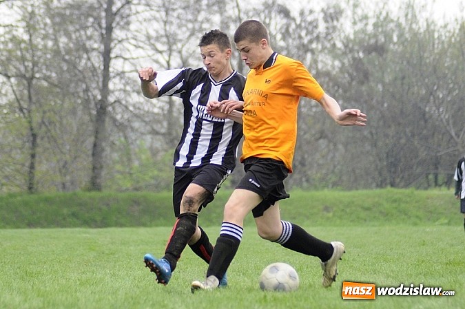 Zdjęcie w galerii na portalu naszwodzislaw.com: Szuścik i Dostoł rozgromili Krzyżkowice wiadomości z regionu