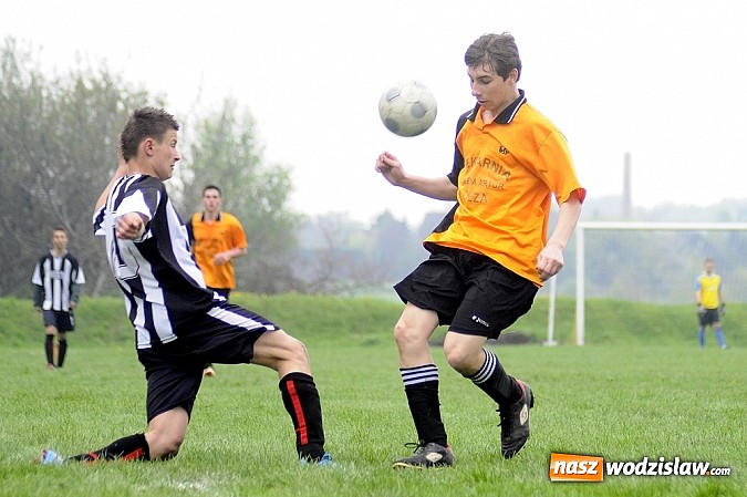 Zdjęcie w galerii na portalu naszwodzislaw.com: Szuścik i Dostoł rozgromili Krzyżkowice wiadomości z regionu