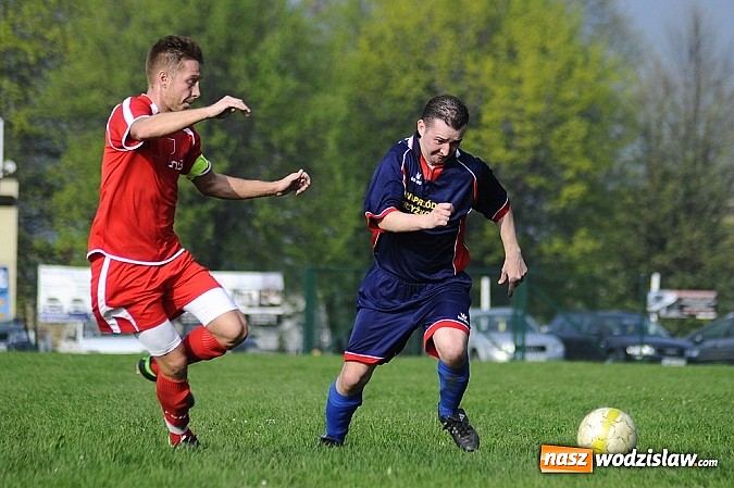 Zdjęcie w galerii na portalu naszwodzislaw.com: Gol Stawiarza na miarę zwycięstwa wiadomości z regionu