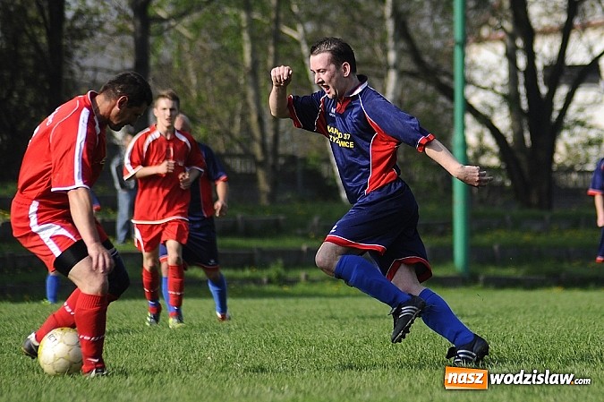 Zdjęcie w galerii na portalu naszwodzislaw.com: Gol Stawiarza na miarę zwycięstwa wiadomości z regionu