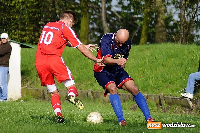 Zdjęcie w galerii na portalu naszwodzislaw.com: Gol Stawiarza na miarę zwycięstwa wiadomości z regionu