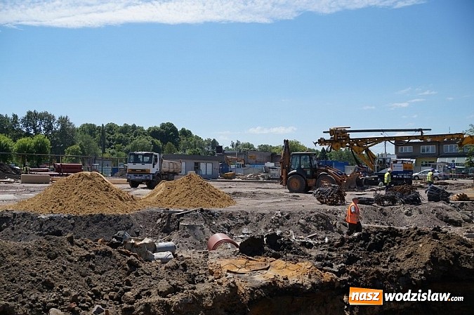 Zdjęcie w galerii na portalu naszwodzislaw.com: Gmina rozwiązała umowę z firmą łatającą dziury w drogach wiadomości z regionu