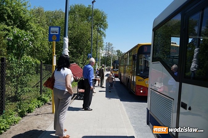 Zdjęcie w galerii na portalu naszwodzislaw.com: Gmina rozwiązała umowę z firmą łatającą dziury w drogach wiadomości z regionu