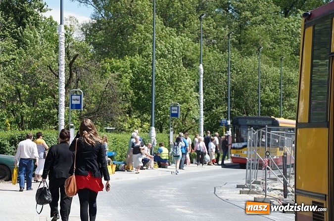 Zdjęcie w galerii na portalu naszwodzislaw.com: Gmina rozwiązała umowę z firmą łatającą dziury w drogach wiadomości z regionu