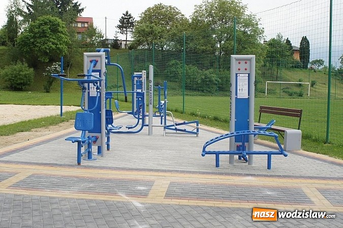 Zdjęcie w galerii na portalu naszwodzislaw.com: Skatepark i siłownia plenerowa już gotowe wiadomości z regionu