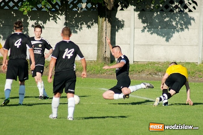 Zdjęcie w galerii na portalu naszwodzislaw.com: A klasowy dreszczowiec. Komplet punktów został w Tworkowie wiadomości z regionu