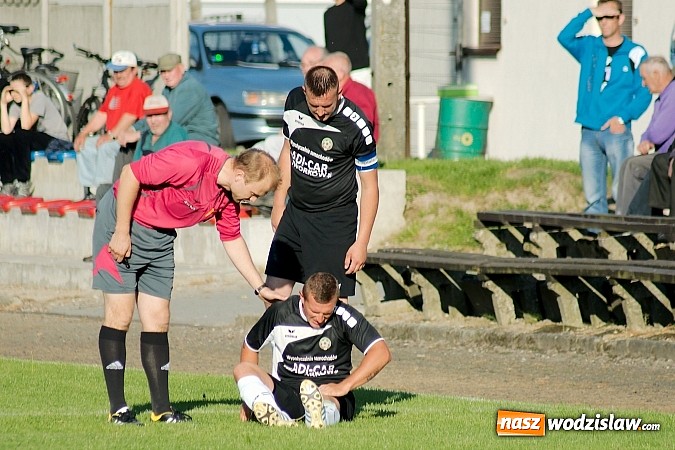 Zdjęcie w galerii na portalu naszwodzislaw.com: A klasowy dreszczowiec. Komplet punktów został w Tworkowie wiadomości z regionu