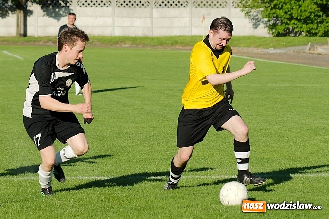 Zdjęcie w galerii na portalu naszwodzislaw.com: A klasowy dreszczowiec. Komplet punktów został w Tworkowie wiadomości z regionu