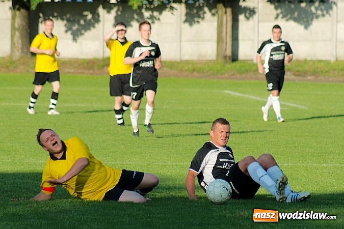 Zdjęcie w galerii na portalu naszwodzislaw.com: A klasowy dreszczowiec. Komplet punktów został w Tworkowie wiadomości z regionu