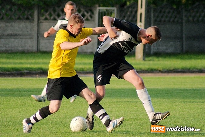 Zdjęcie w galerii na portalu naszwodzislaw.com: A klasowy dreszczowiec. Komplet punktów został w Tworkowie wiadomości z regionu